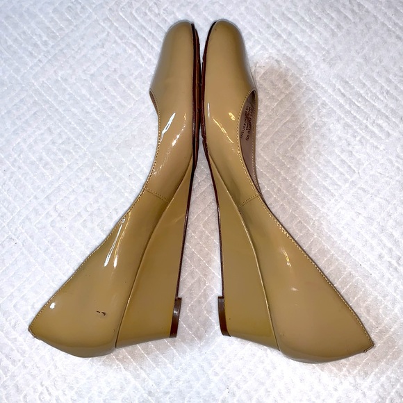 Cole Haan Nike Air Maple Sugar Patent Leather Wedge, Size 9B - Picture 4 of 16